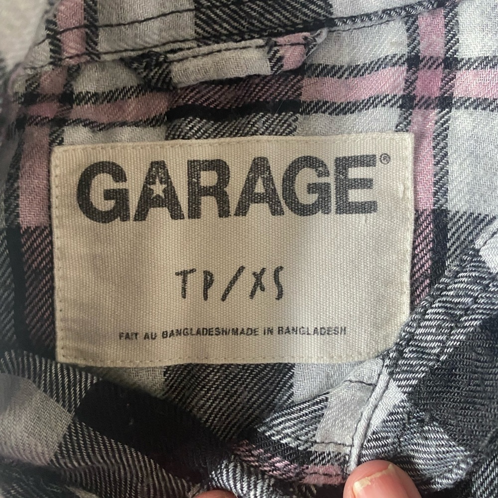Garage Pink Black and White Plaid Cropped Button Down XS - Picture 3 of 10